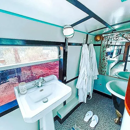 Luxury The Gatsby Bus Un Voyage Experience